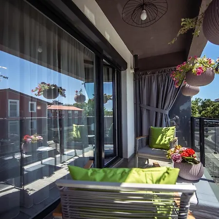 Vladut Appartement Saturn